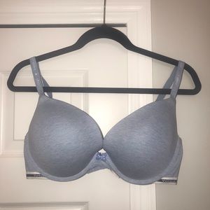 Victoria’s Secret Bra 38D